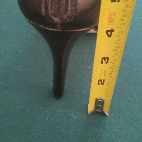 WHBM Black and White "David" Strappy Heels Sandals Pumps - Picture 8 of 8